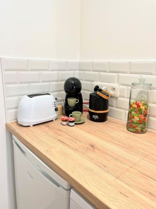 Hyper Centre Appartement Cosy Wifi Rodez Ngoại thất bức ảnh